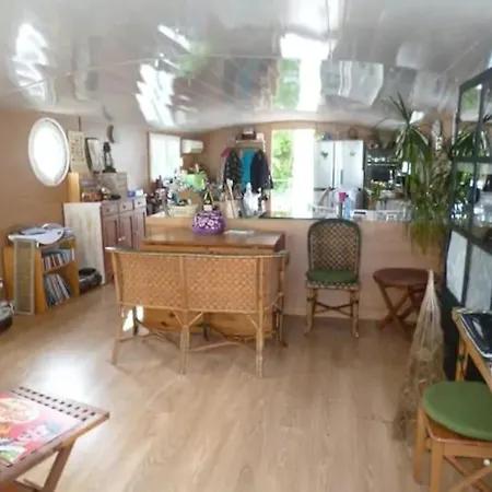 House Boat Aja * Vigneux-sur-Seine